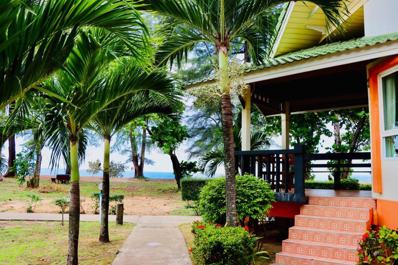Lanta Palm Beach Resort , Beach Bungalow - Koh Lanta Exterior photo